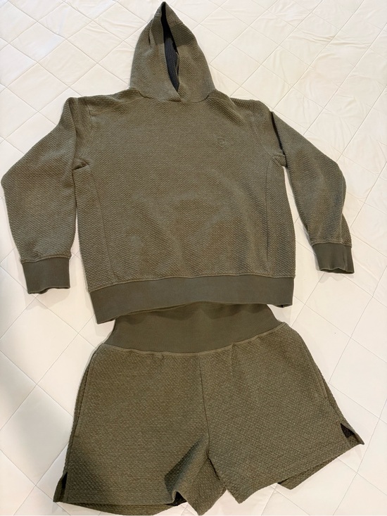 Born Primitive Tops - BORN PRIMITIVE Women’s  Olive Green Hoodie  and Shorts Set